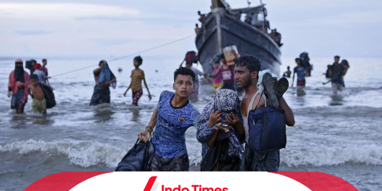 Tenda Pengungsi Rohingya Dibongkar, Warga: Sangat Meresahkan! 1 Tenda Pengungsi Rohingya Dibongkar, Warga: Sangat Meresahkan!
