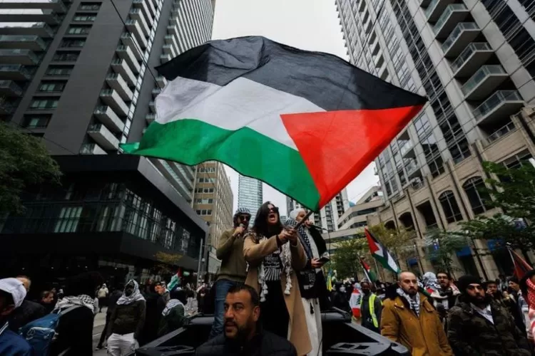 Aksi Bakar Diri Pengunjuk Rasa Bela Palestina