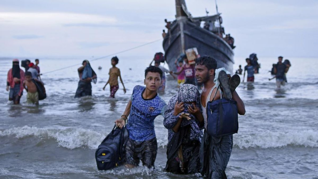 Aksi Demo Menolak Pengungsi Rohingya Nyaris Ricuh